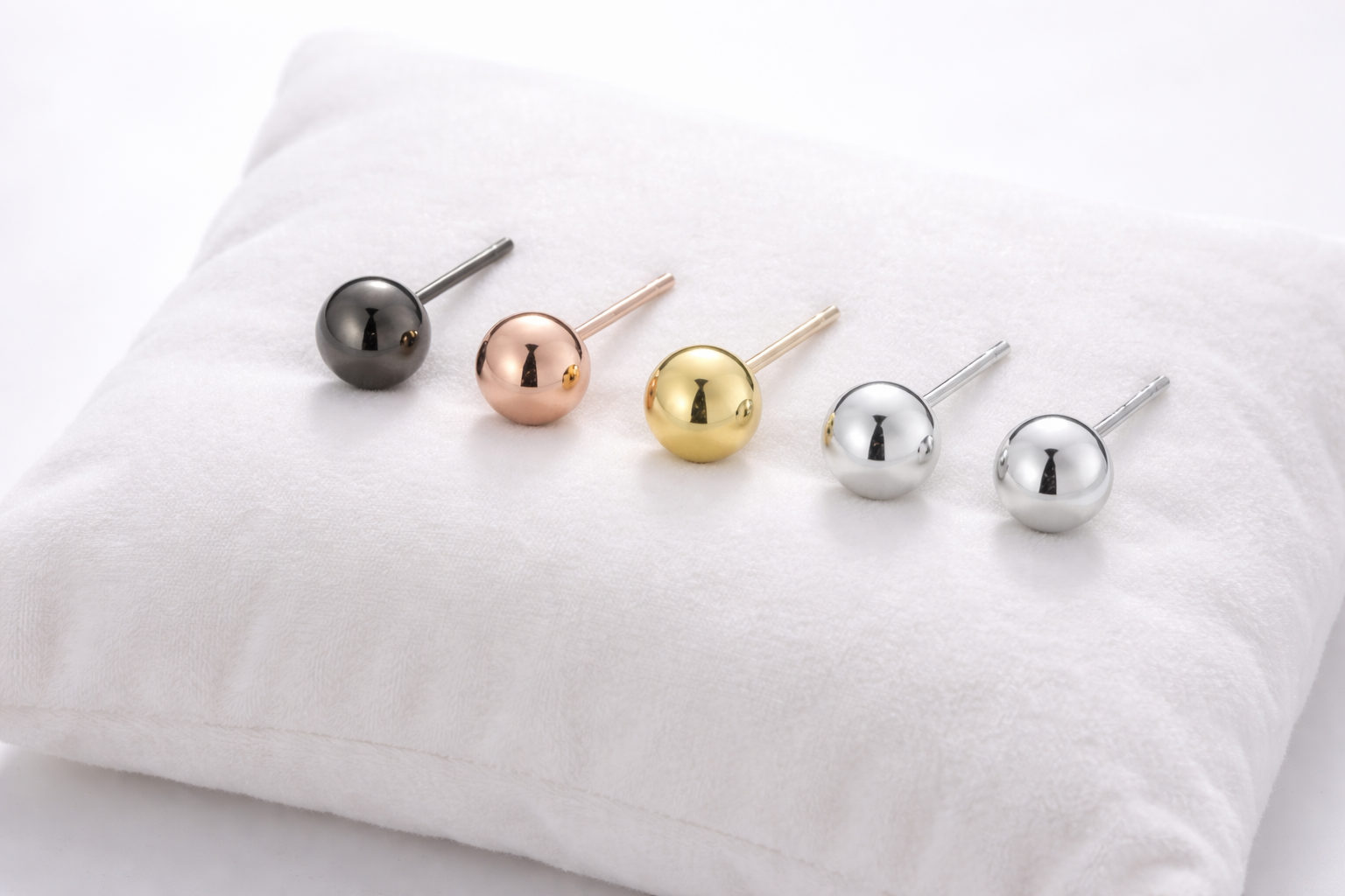 SILVER AND GOLD STUD EARRINGS